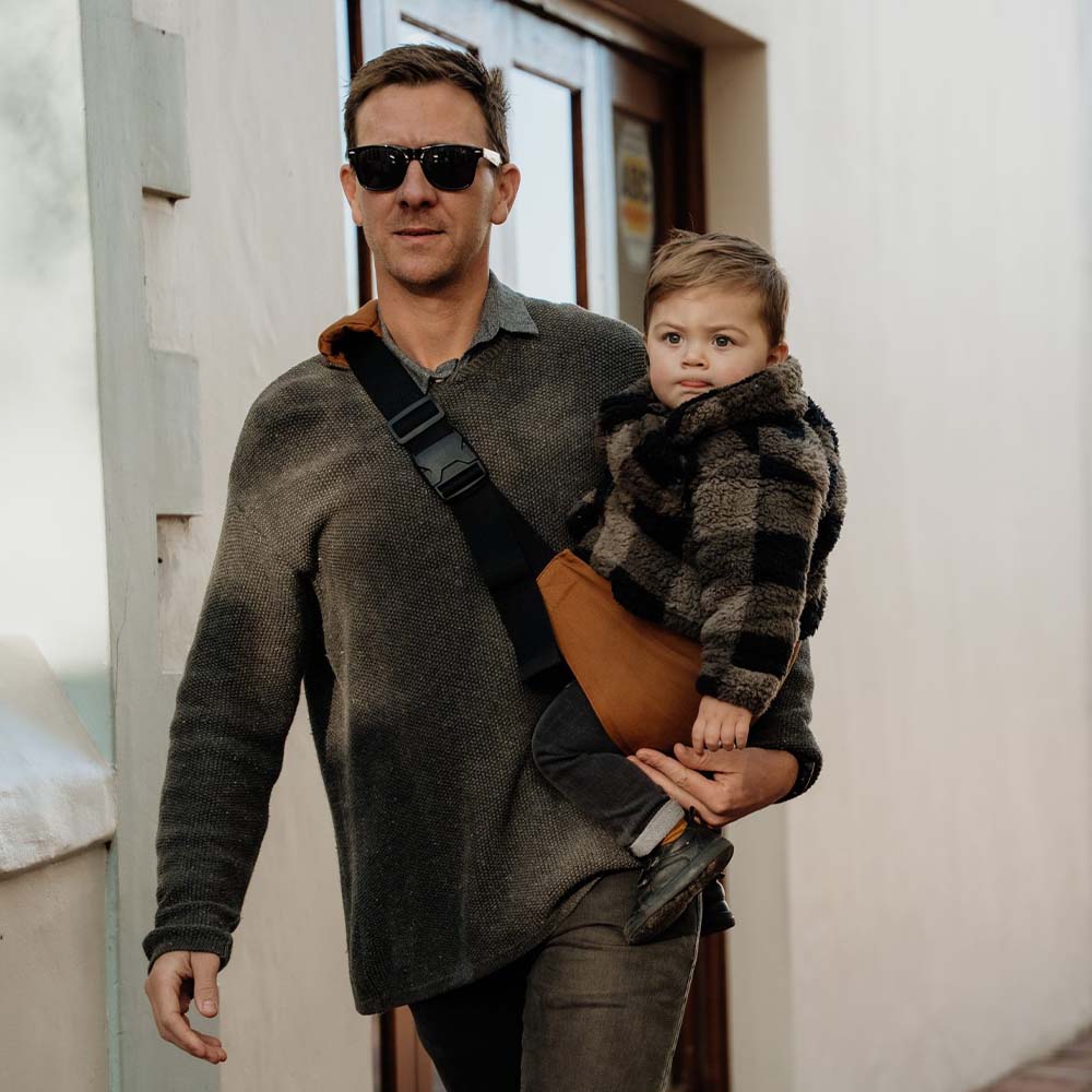 PouchCo Adventurer Ergonomic Toddler Sling Carrier – Nutmeg