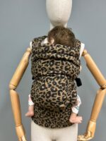 PouchCo Everyday Baby Carrier - Leopard Print (Save R1000 for Mothersday!) Valid till Friday 8 May 2026 - Image 5